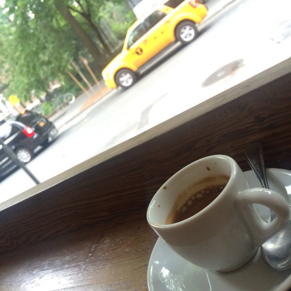 รูปภาพถ่ายที่ Ninth Street Espresso โดย Walter เมื่อ 7/4/2015