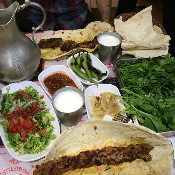 Photo taken at Mehmet Usta Kebap ve Ciğer Salonu by Sercan E. on 7/29/2015