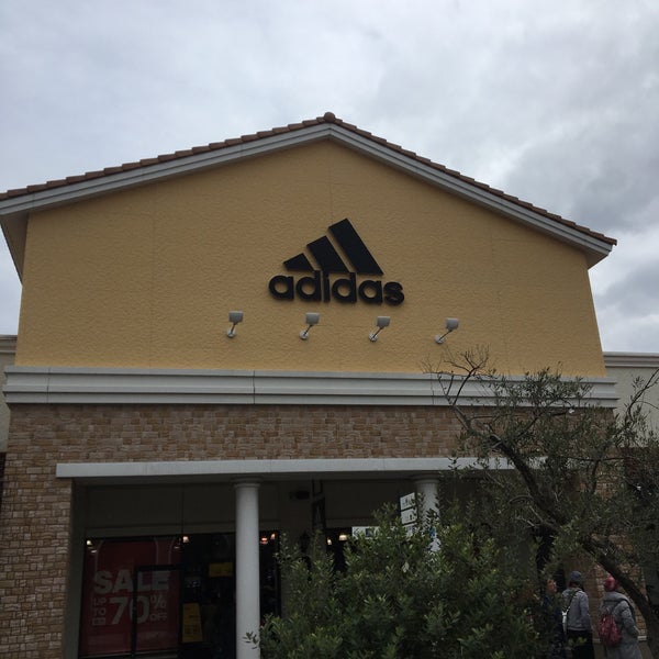 Adidas Reebok Factory Outlet Tosu 1 Tip From 353 Visitors Adidas Reebok Factory Outlet Tosu 1 Tip From 353 Visitors