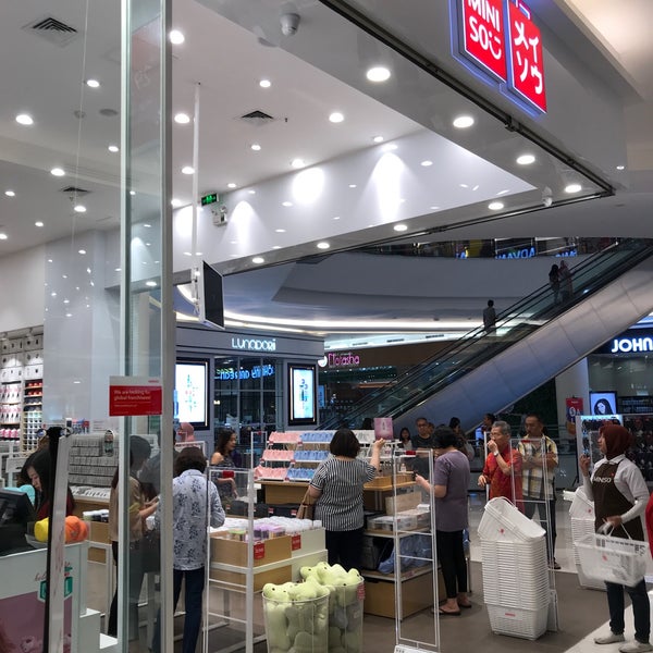 Photos At Miniso メイソウ Kelapa Gading Jakarta