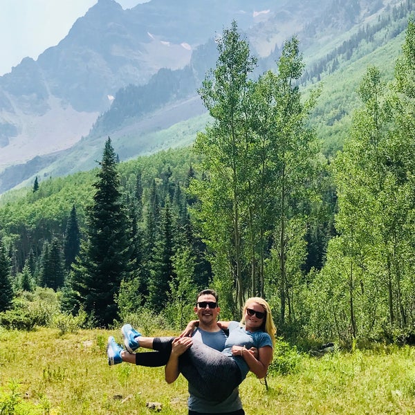 Photo taken at Maroon Bells Guide &amp; Outfitters by Morea C. on 8/8/2018