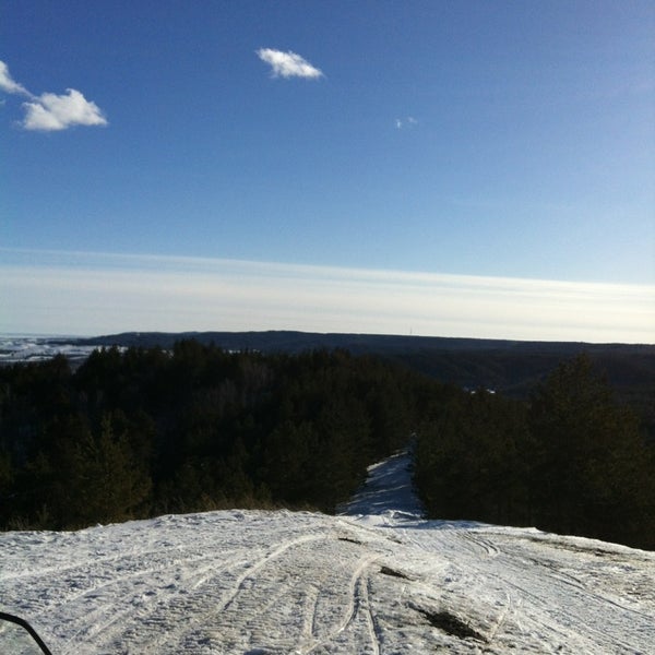 Снимок сделан в Хвалынский горнолыжный курорт пользователем . .. 3/8/2013