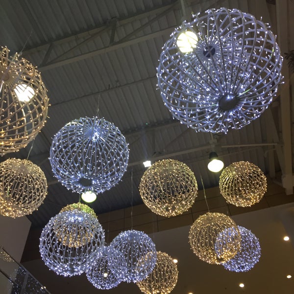12/3/2015 tarihinde Ekaterina S.ziyaretçi tarafından MEGA Mall'de çekilen fotoğraf