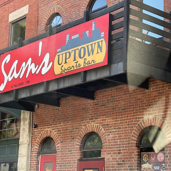 Sam's Uptown Cafe Downtown Charleston 11 tips de 387 visitantes
