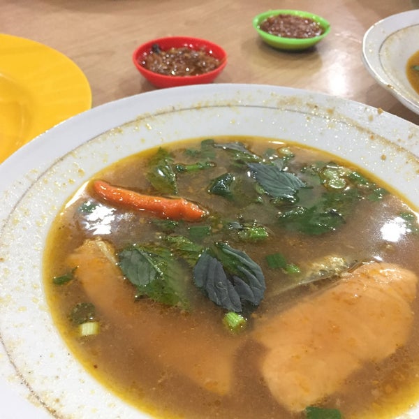 Foto Di Gulai Kepala Ikan Pak Untung Imam Bonjol Imam
