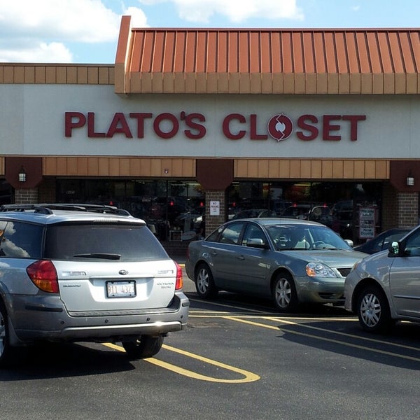 Photo taken at Plato&#39;s Closet by Eloisa A. on 8/1/2013