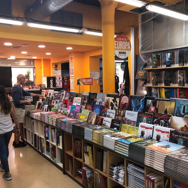 Photo taken at Norma Cómics by Mike B. on 5/16/2018