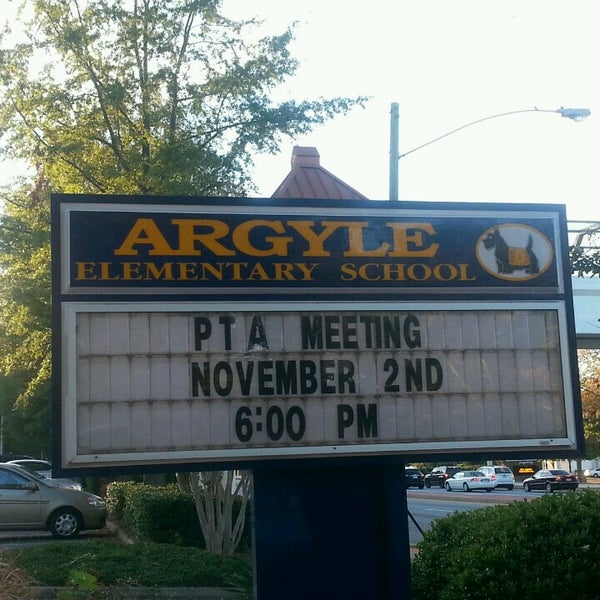 Argyle Elementary School 82 Besucher