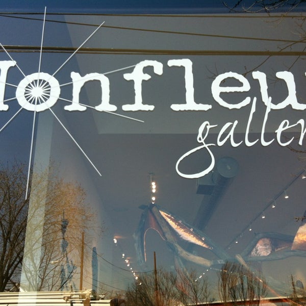 รูปภาพถ่ายที่ Honfleur Gallery โดย Eat Shop Live Anacostia !. เมื่อ 4/5/2013