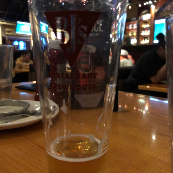 Photo taken at BJ&#39;s Restaurant &amp; Brewhouse by Christy A. on 11/2/2019