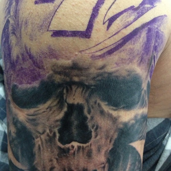 Black Label Society skull tattoo by Sarra Lynnette  Tatuagem Tatoo