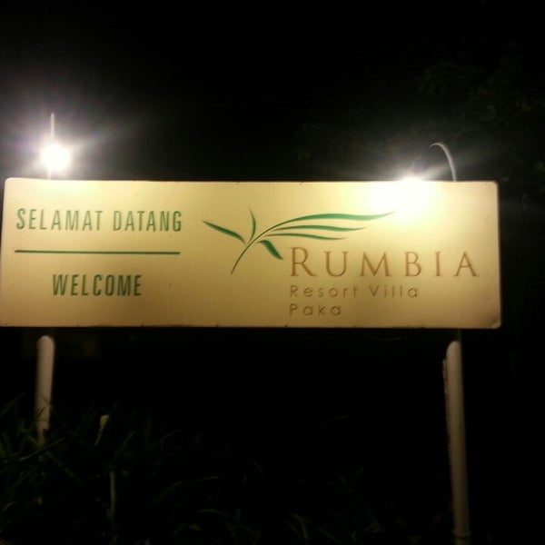 Photo taken at Rumbia Resort Villa, Paka, Terengganu by Saddam Tamimi S. on 3/2/2014