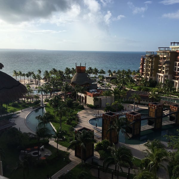 Foto tomada en Villa del Palmar Cancun Beach Resort &amp; Spa  por Scott R. el 6/23/2017