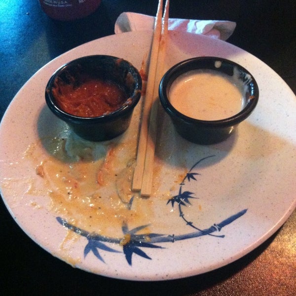 12/27/2012 tarihinde Nate A.ziyaretçi tarafından Sushi Bites'de çekilen fotoğraf