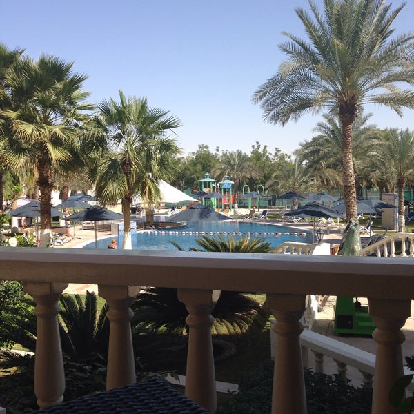 Foto tirada no(a) Mafraq Hotel Abu Dhabi por Anna W. em 2/5/2015