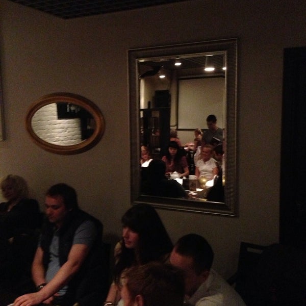 รูปภาพถ่ายที่ Rossi&#39;s bar - Karaoke โดย YURIY7⃣8⃣ เมื่อ 5/8/2013