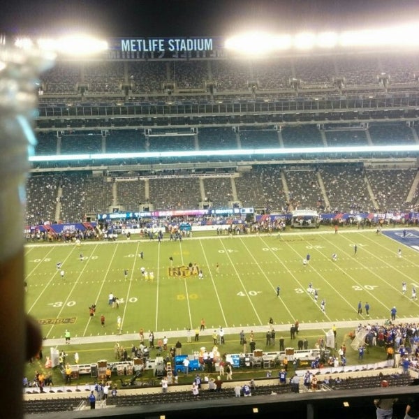 Hertz Five Star Suites New Meadowlands Stadium