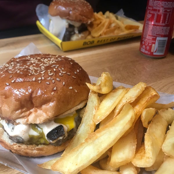 Снимок сделан в B.O.B Best of Burger пользователем İlke Su B. 2/19/2019