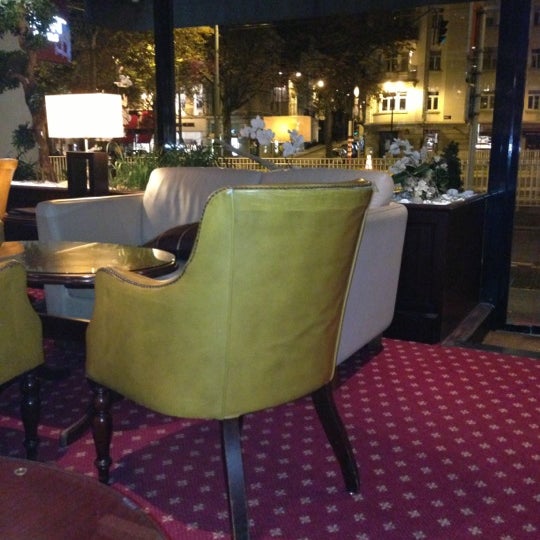 Das Foto wurde bei Thon Hotel Bristol von Fadi H. am 10/12/2012 aufgenommen