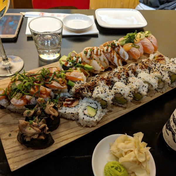 Tsuru - Sushibar (Now Closed) - 27 tips