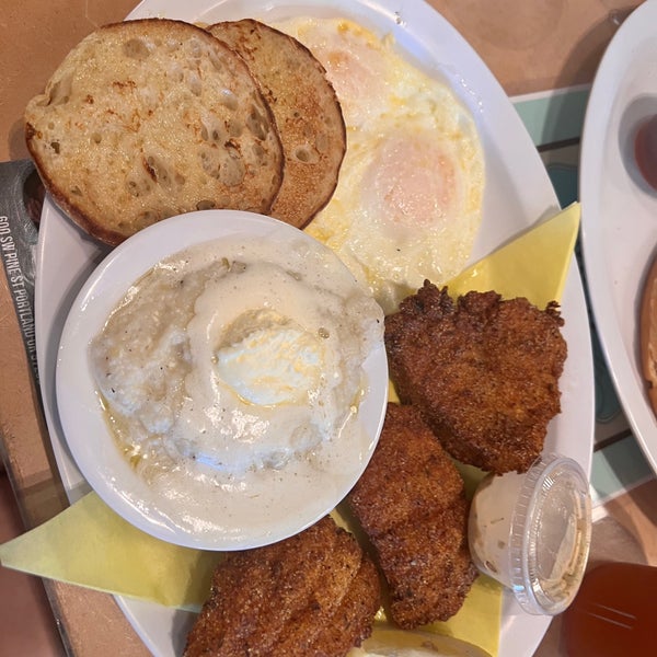 Grits N’ Gravy Downtown 3 tips from 101 visitors