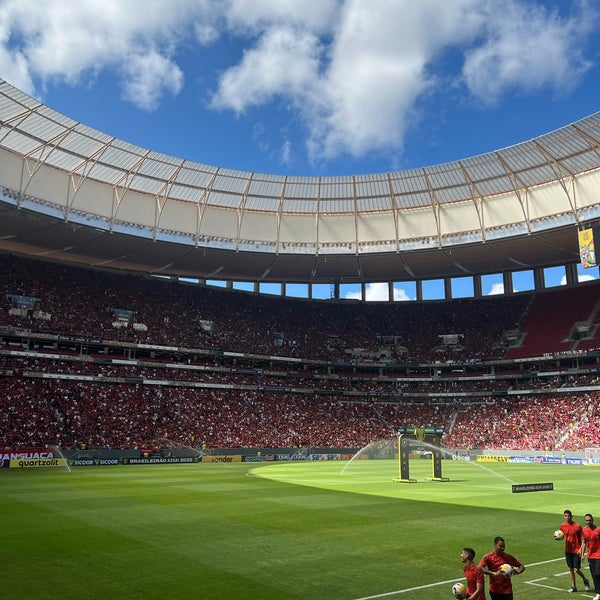รูปภาพถ่ายที่ Estádio Nacional de Brasília Mané Garrincha โดย Daniel B. เมื่อ 5/8/2022