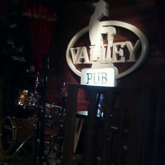 9/29/2012에 Carlos H. L.님이 Valley Pub에서 찍은 사진