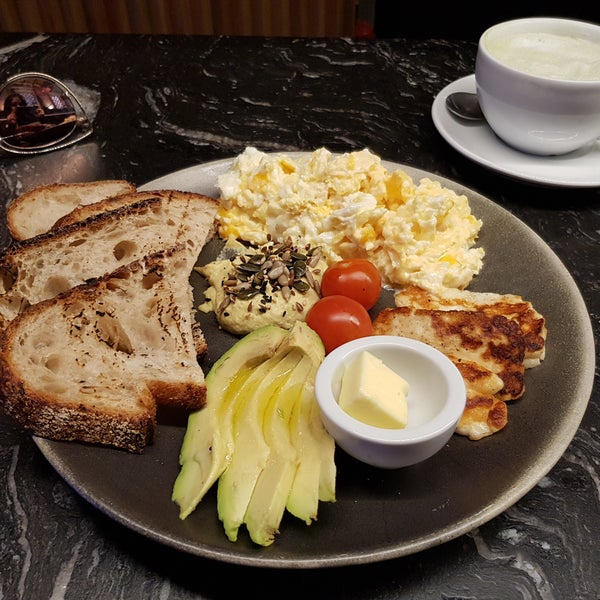 A nice place with a pleasant variety of breakfast choices. I tried Mediterranean with fried haloumi, hummus, scrambled eggs & avocado. Great but a bit too salty. Still, highly recommend this place.