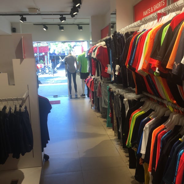 puma showroom pondy bazaar