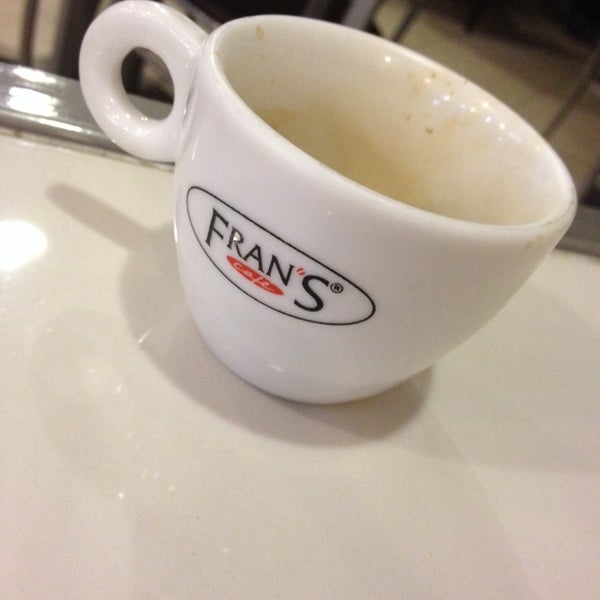 Foto diambil di Fran&#39;s Café oleh Carlos Henrique M. pada 3/5/2014
