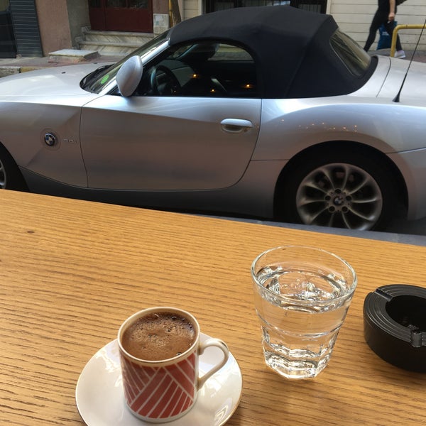 Foto diambil di Mura Coffee &amp; Bar oleh Mr.ÖZTÜRK pada 5/27/2019
