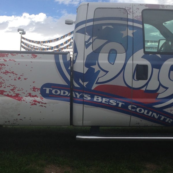 Phil Long Ford at Chapel Hills Car Dealership