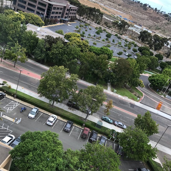 รูปภาพถ่ายที่ San Diego Marriott Mission Valley โดย Armin G. เมื่อ 9/3/2017