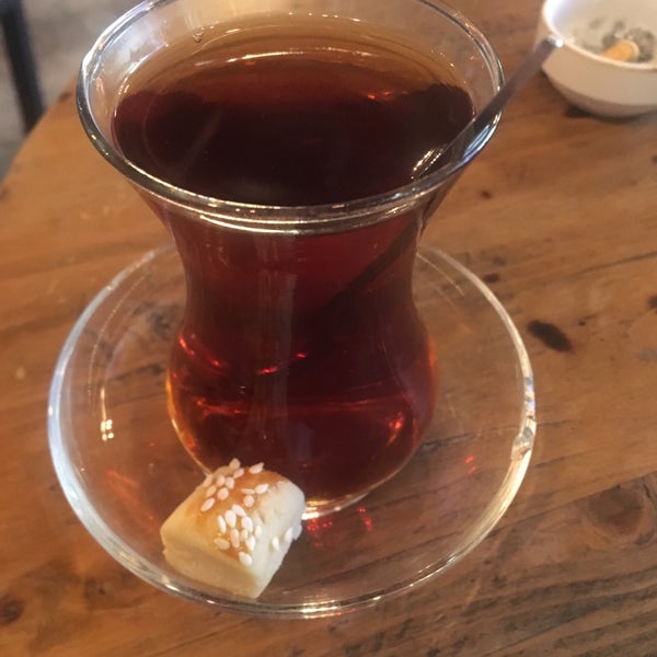 Photo taken at Bettys Coffee Roaster by Ahmet T. on 6/3/2018