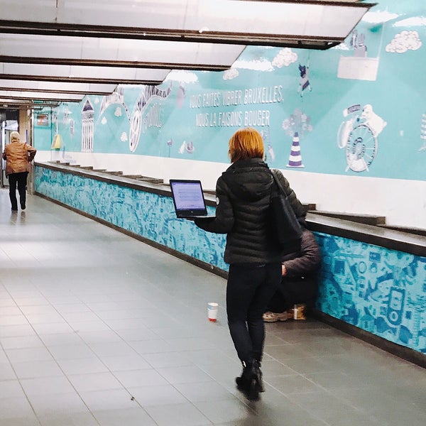 Das Foto wurde bei Centraal Station (MIVB) von Michaël am 4/9/2018 aufgenommen