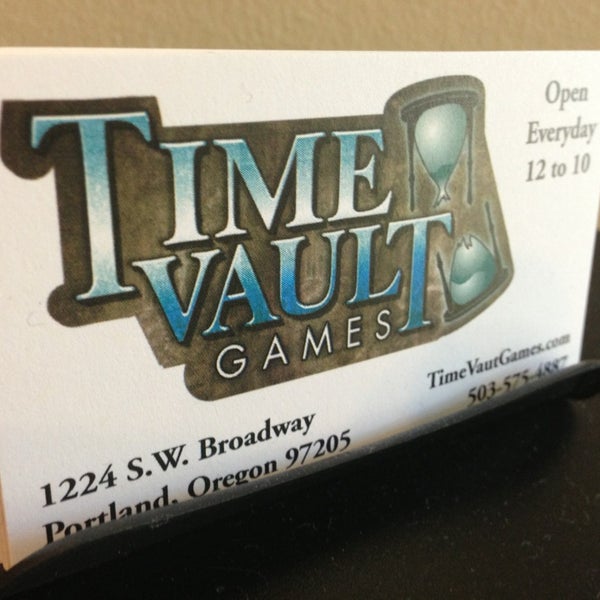 รูปภาพถ่ายที่ Time Vault Games โดย Henry T. เมื่อ 2/23/2013
