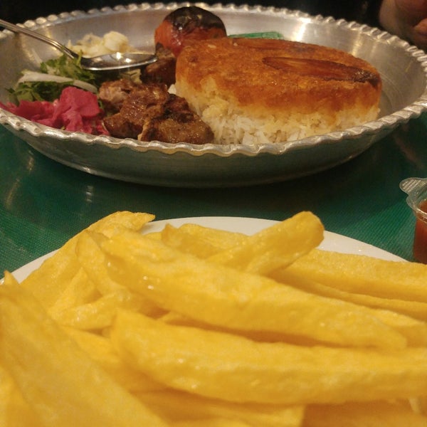 Barg Rizan Restaurant | رستوران سنتی برگ ریزان - Persian Restaurant