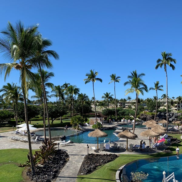 Foto diambil di Waikoloa Beach Marriott Resort &amp; Spa oleh Takayoshi S. pada 11/14/2018