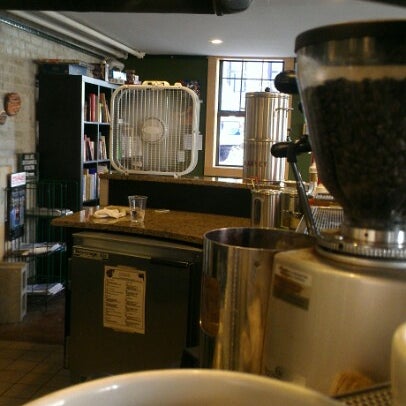 Das Foto wurde bei Boiler Room Coffee von Lee P. am 11/13/2012 aufgenommen