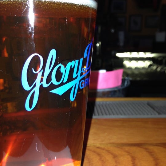 Photo taken at Glory Days Grill by Andrew B. on 11/4/2012