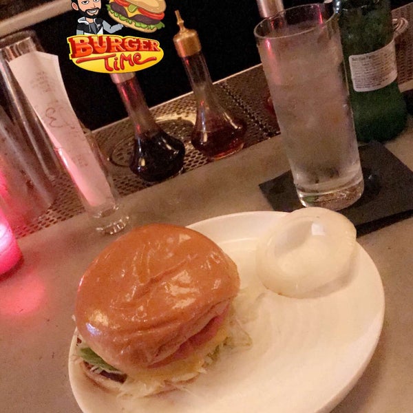 Foto tirada no(a) The Misfit Restaurant + Bar por Faris✨ em 8/18/2019