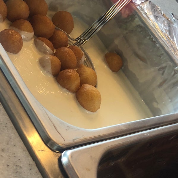 Лукумадес со сгущенкой