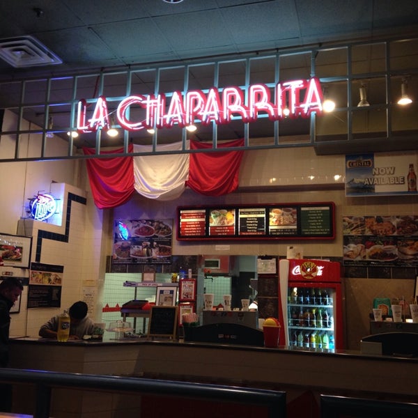 Foto scattata a Lima Criolla Peruvian Restaurant da Diana R. il 1/12/2014