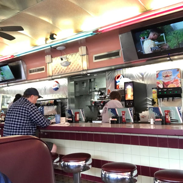 Neptune Diner Stadium District 22 tips