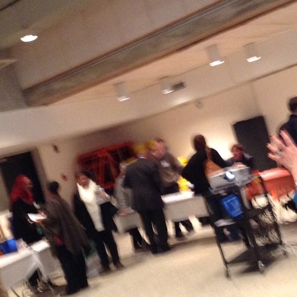Boston Public Library - Roxbury Branch - Roxbury - 1 tip