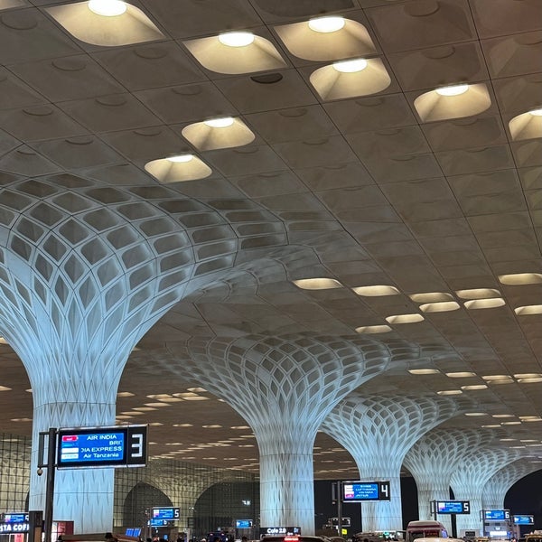 Foto tirada no(a) Chhatrapati Shivaji International Airport por Shota K. em 2/11/2024