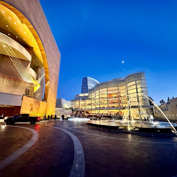 Photo taken at Segerstrom Center for the Arts by Kalil D. on 10/22/2023