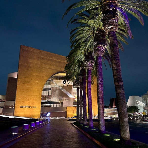 Photo taken at Segerstrom Center for the Arts by Kalil D. on 5/24/2024