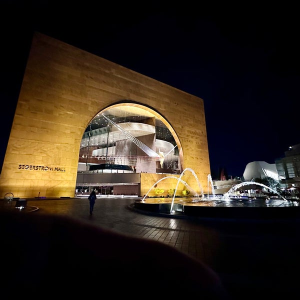Photo taken at Segerstrom Center for the Arts by Kalil D. on 1/31/2024