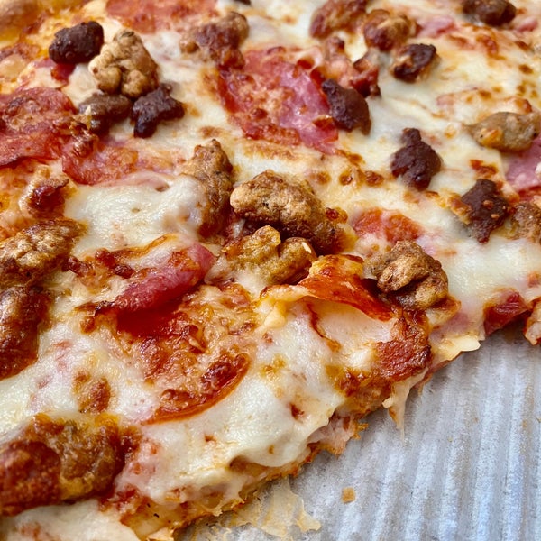 Pizza Hut - Pizzeria in Santa Ana